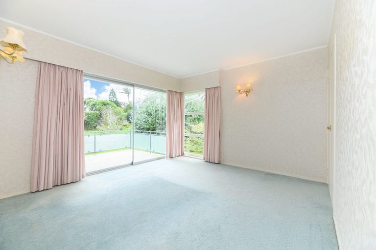 Photo of property in 4 Kerrymaria Place, Hillcrest, Auckland, 0627