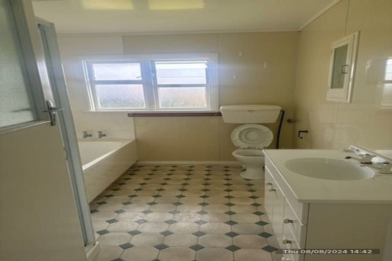 Photo of property in 2 Larsen Street, Cape Foulwind, Westport, 7892