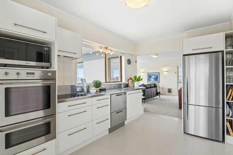 Photo of property in 6/6 Bruce Street, Northcote Point, Auckland, 0627