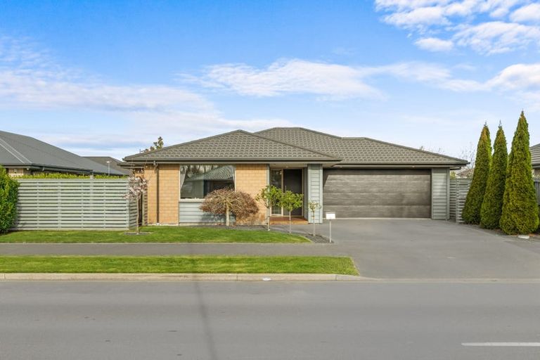Photo of property in 77 Whincops Road, Halswell, Christchurch, 8025