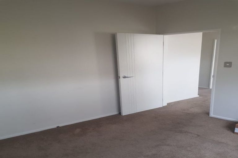 Photo of property in 44 Corricvale Way, Northcross, Auckland, 0630