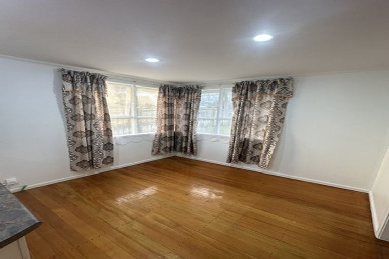 Photo of property in 12 Ennis Avenue, Pakuranga Heights, Auckland, 2010