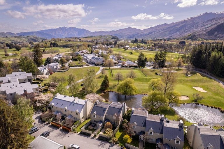 Photo of property in Millbrook Resort, 15 Fox's Rush, Arrowtown, 9371