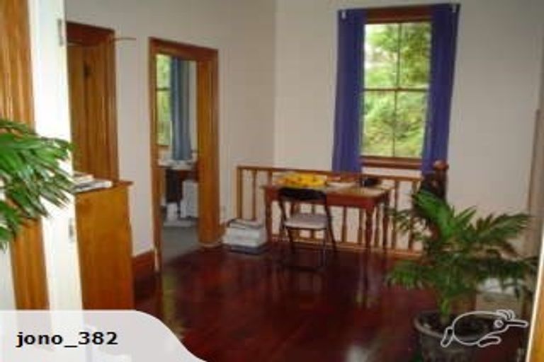 Photo of property in 143 Wadestown Road, Wadestown, Wellington, 6012