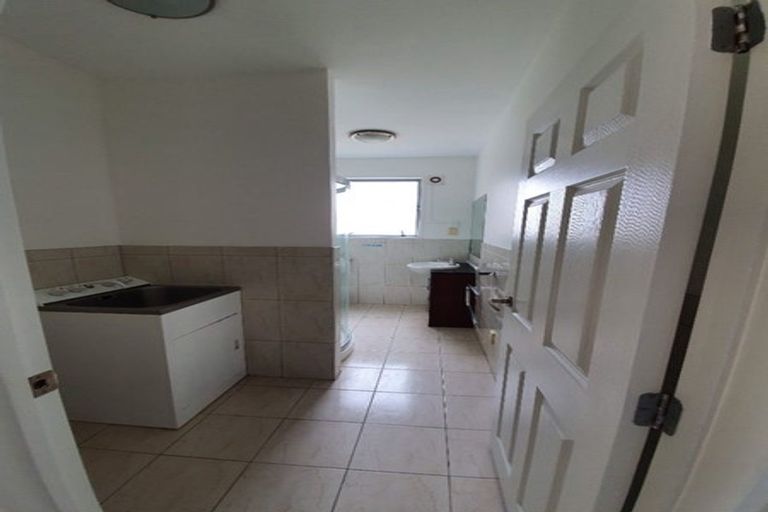 Photo of property in 10 Ballymore Drive, Pinehill, Auckland, 0632