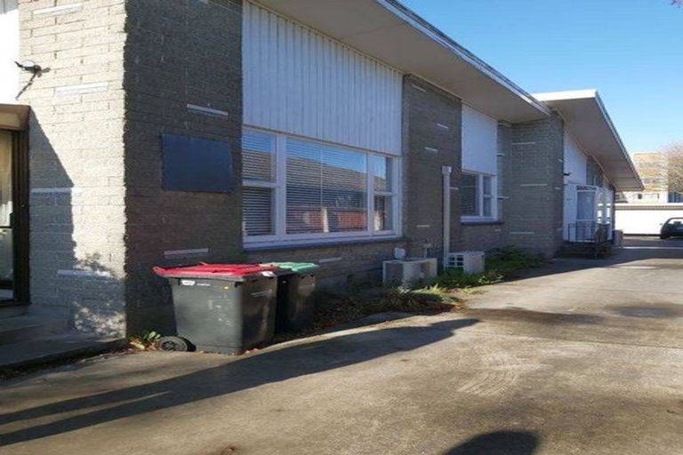 Photo of property in 1/5 Newbridge Place, Ilam, Christchurch, 8041