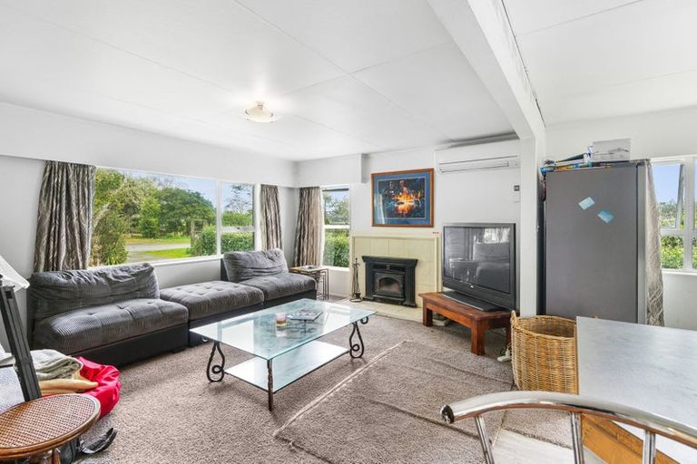 Photo of property in 86 Lindsay Road, Levin, 5510