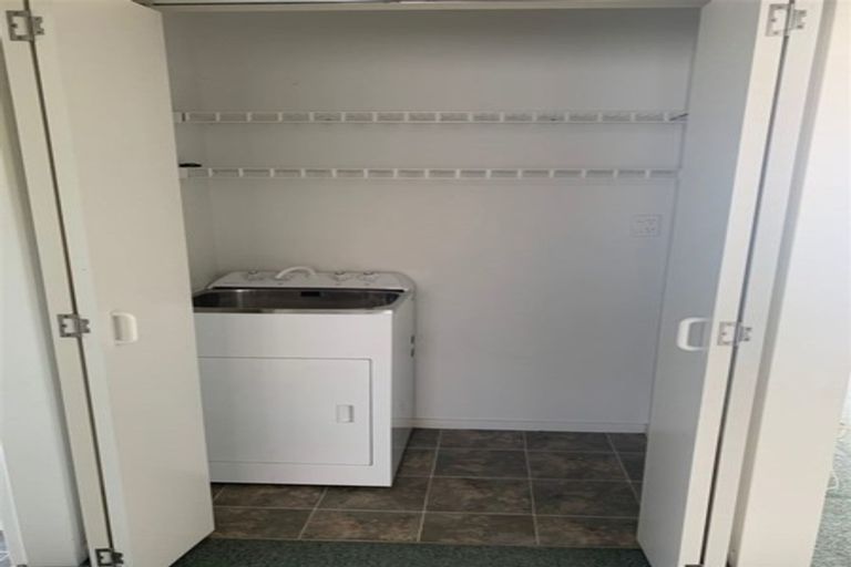 Photo of property in Holdsworth Villas, 64/2 William Donald Drive, Solway, Masterton, 5810