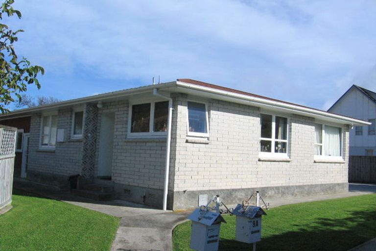 Photo of property in 9a Heather Grove, Fairfield, Lower Hutt, 5011