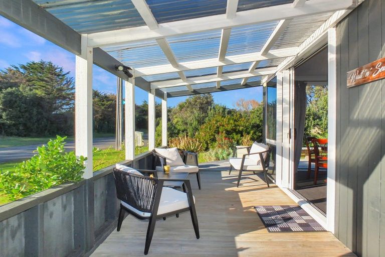 Photo of property in 22 Holben Parade, Foxton Beach, Foxton, 4815