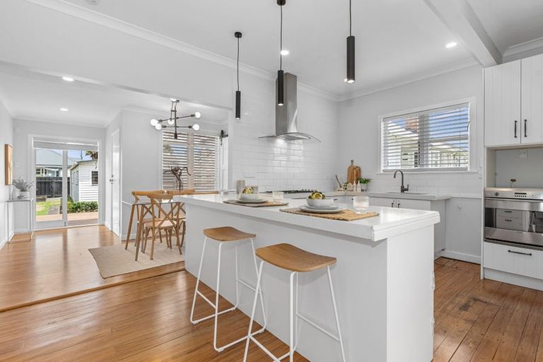 Photo of property in 15 Cairnfield Road, Kensington, Whangarei, 0112