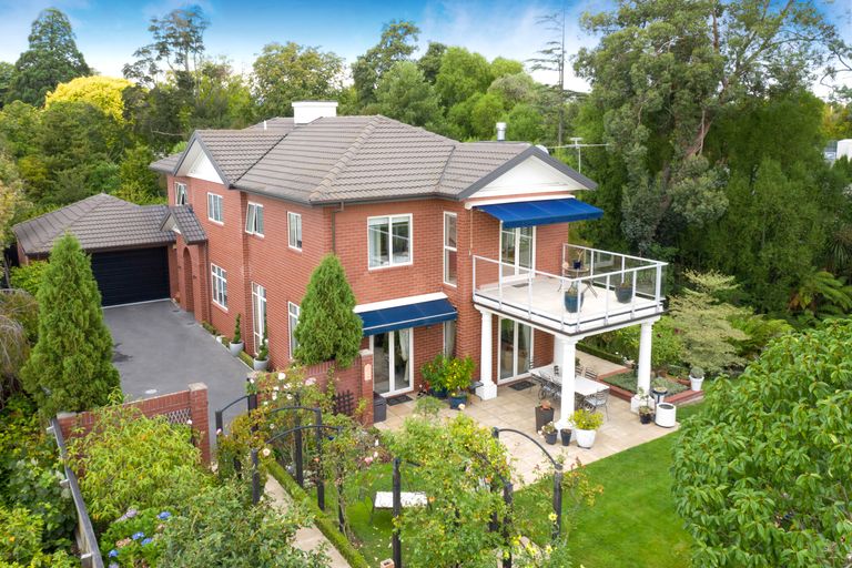 Photo of property in 17a Hamilton Avenue, Ilam, Christchurch, 8041