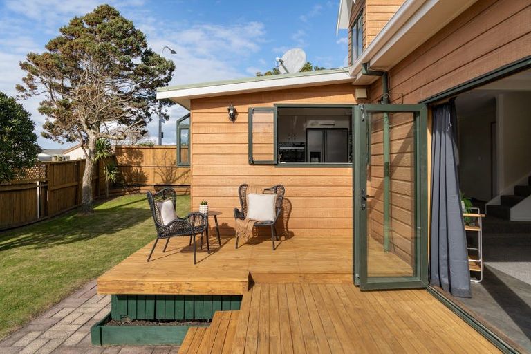 Photo of property in 16a Hartford Avenue, Papamoa Beach, Papamoa, 3118