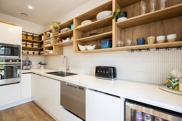 Photo of property in 3/20b Gordon Street, Glen Avon, New Plymouth, 4312