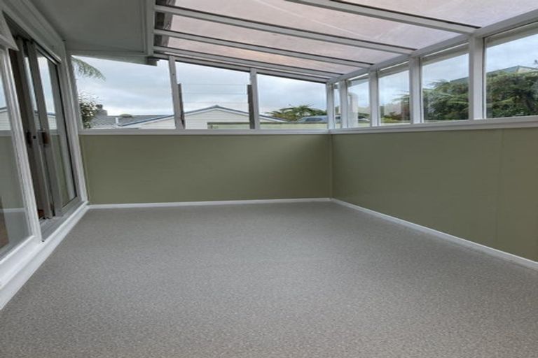 Photo of property in 12e City View Grove, Harbour View, Lower Hutt, 5010