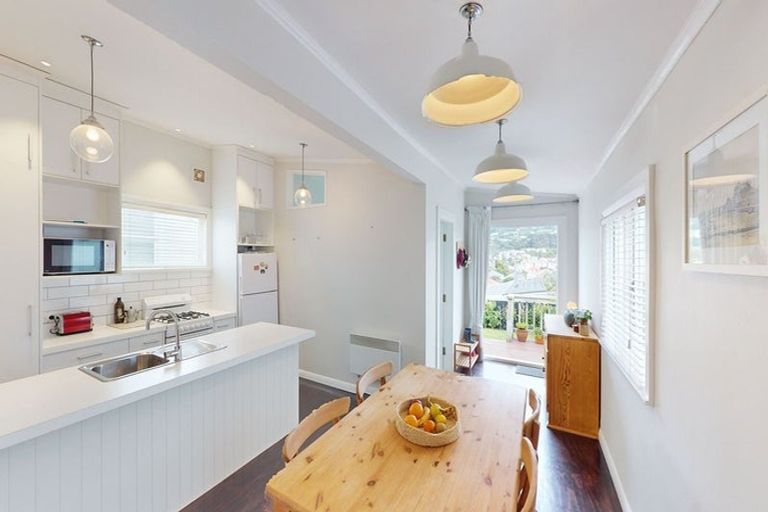 Photo of property in 9 Herald Terrace, Berhampore, Wellington, 6023