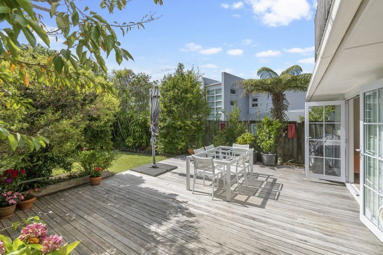 Photo of property in 69 Hastings Road, Mairangi Bay, Auckland, 0630