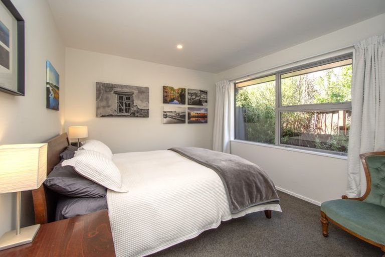 Photo of property in 76 Palatine Terrace, Saint Martins, Christchurch, 8022