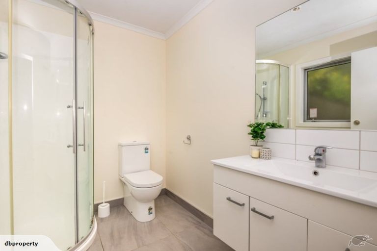 Photo of property in 43 Burma Road, Khandallah, Wellington, 6035