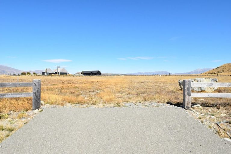 Photo of property in 6 Cameron Place, Ben Ohau, Twizel, 7999