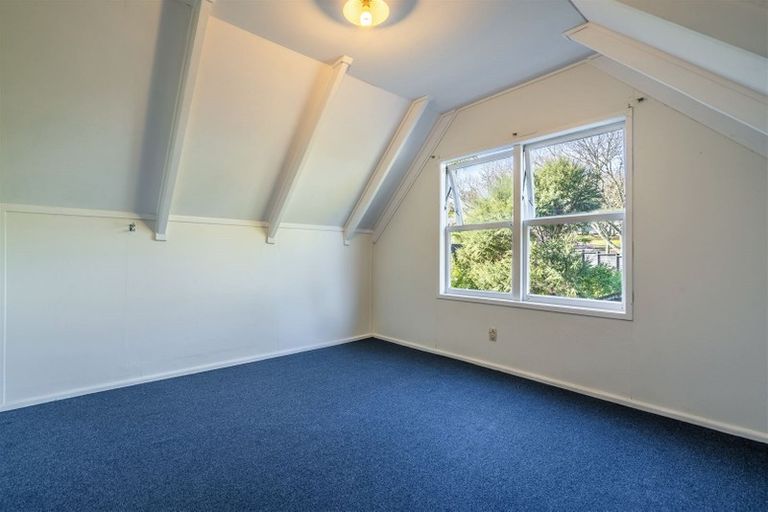 Photo of property in 17 Houston Place, Bayview, Auckland, 0629