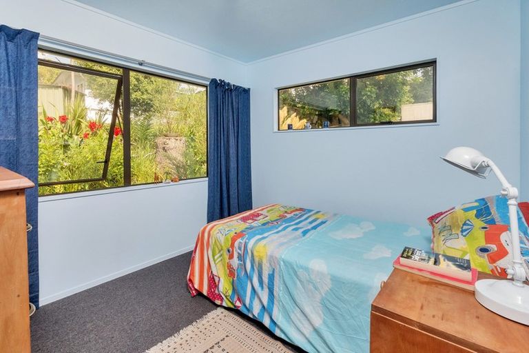 Photo of property in 9/24 Eastglen Road, Glen Eden, Auckland, 0602