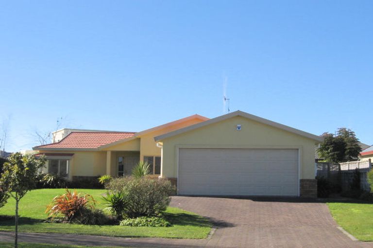 Photo of property in 53 Nielsen Gardens, Rototuna, Hamilton, 3210