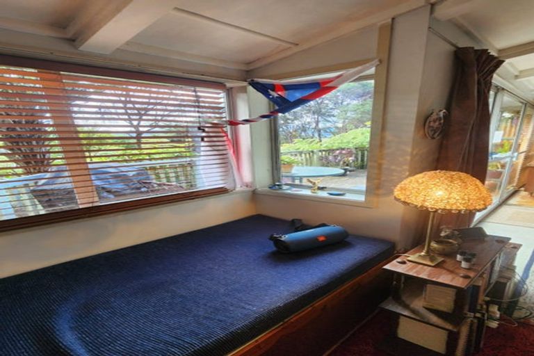 Photo of property in 4 Moana Crescent, Kennedy Bay, Coromandel, 3583