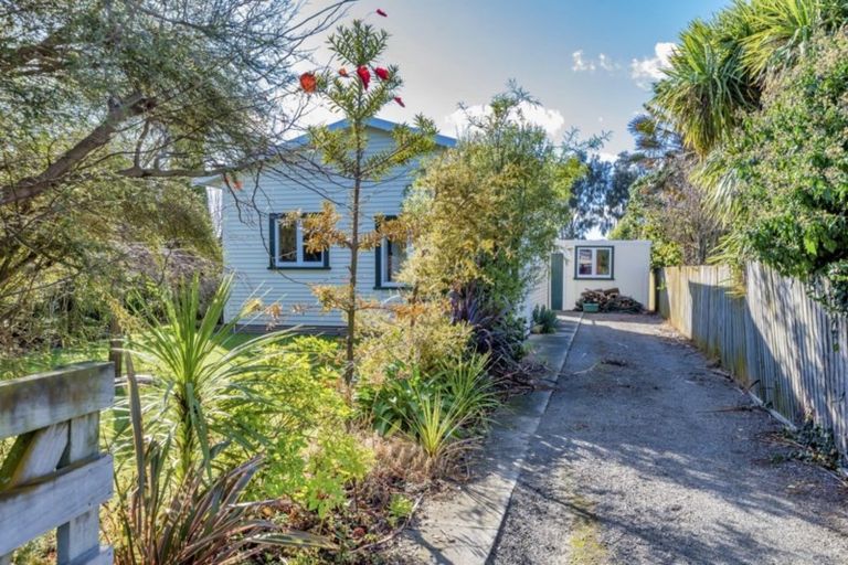 Photo of property in 34 Kirk Street, Otaki, 5512