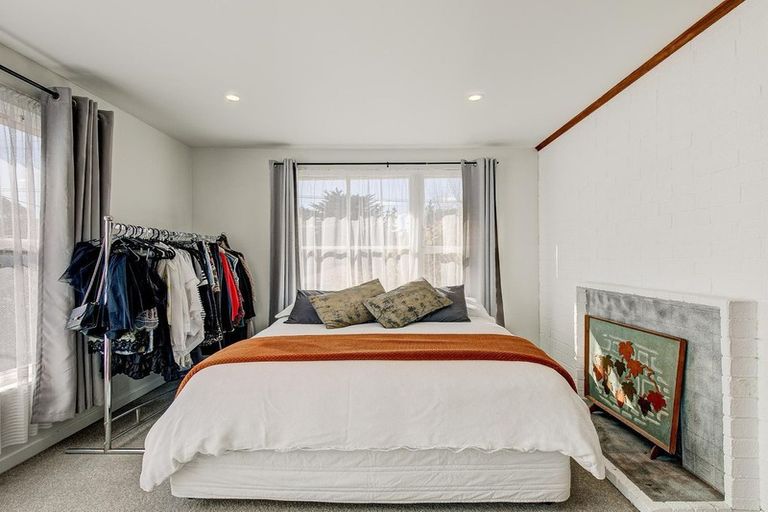 Photo of property in 126 Castor Crescent, Cannons Creek, Porirua, 5024