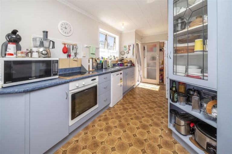 Photo of property in 17 Mclean Street, Hawera, 4610