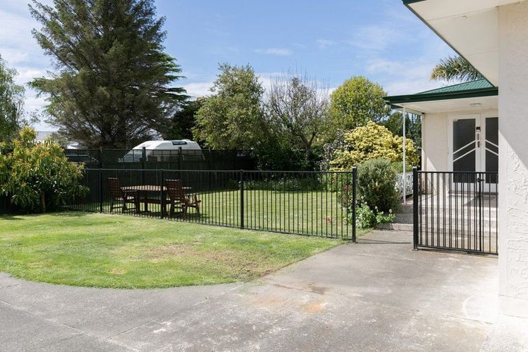 Photo of property in 24 Mill Road, Clive, 4102