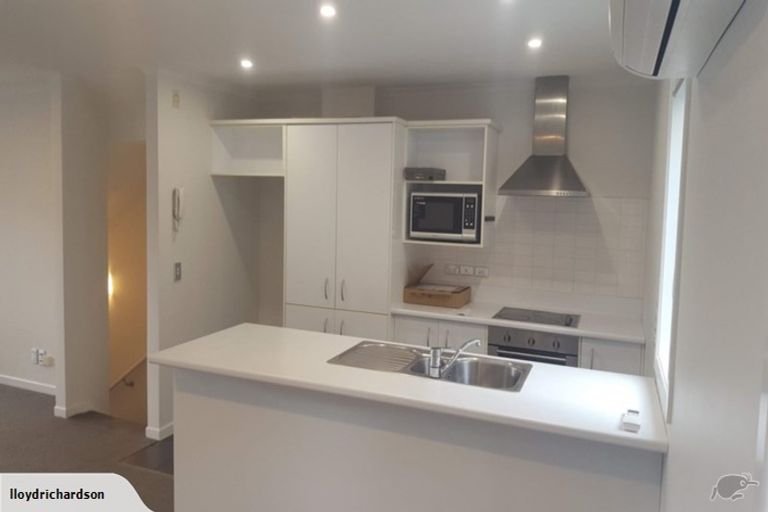 Photo of property in 11/27 The Rigi, Northland, Wellington, 6012