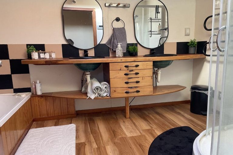 Photo of property in 10 Oxford Road, Rangiora, 7400