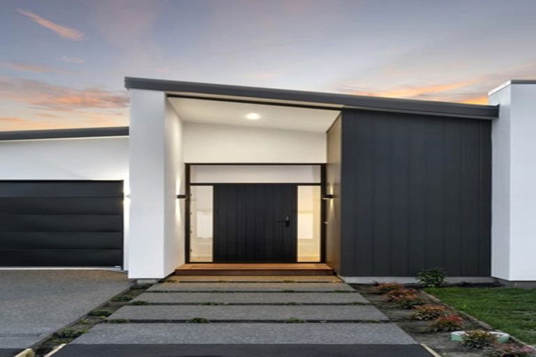 Photo of property in 10 Waterford Farm Road, Halswell, Christchurch, 8025