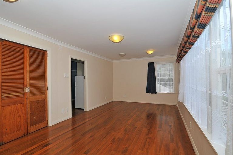 Photo of property in 47 Farnham Street, Mornington, Wellington, 6021