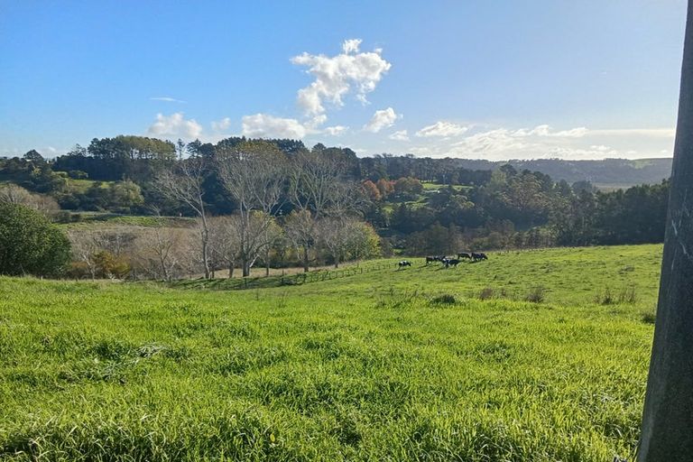 Photo of property in 1812 Kaipara Coast Highway, Kaukapakapa, 0984