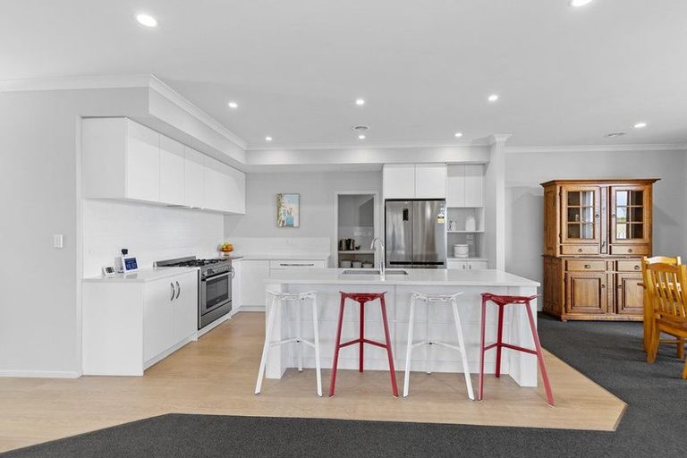 Photo of property in 8 Miranda Place, Flagstaff, Hamilton, 3210