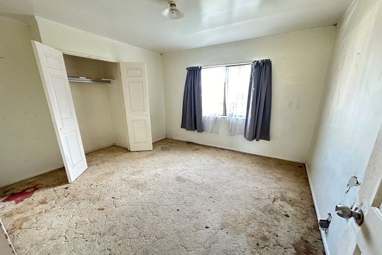 Photo of property in 18 Phoenix Place, Papatoetoe, Auckland, 2025