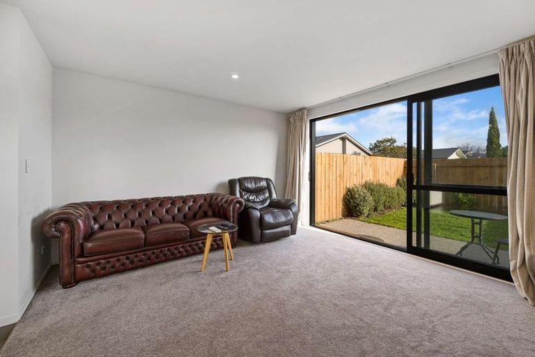 Photo of property in 1/20 Ballinger Place, Carterton, 5713