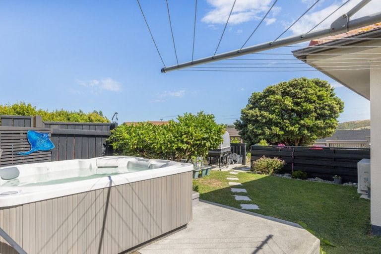 Photo of property in 1/39 Kinloch Place, Papakowhai, Porirua, 5024