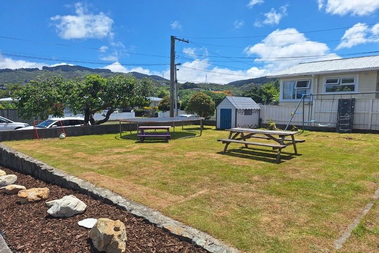 Photo of property in 25 Mary Crescent, Elderslea, Upper Hutt, 5018