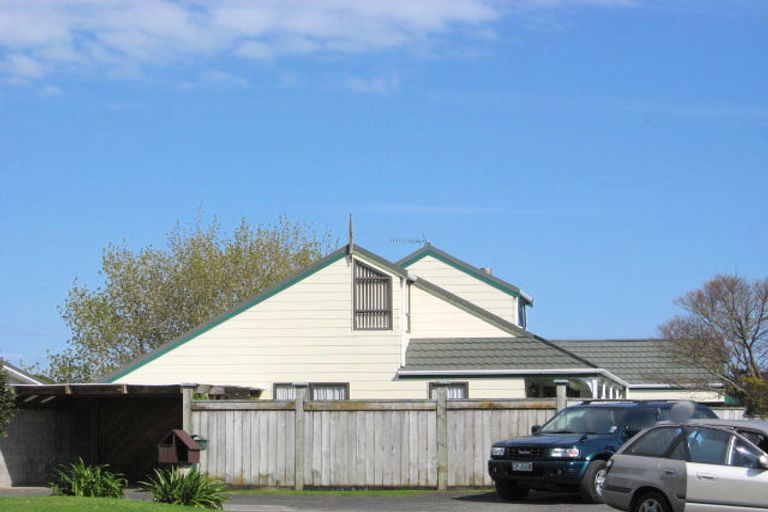Photo of property in 9 Kapu Grove, Whalers Gate, New Plymouth, 4310