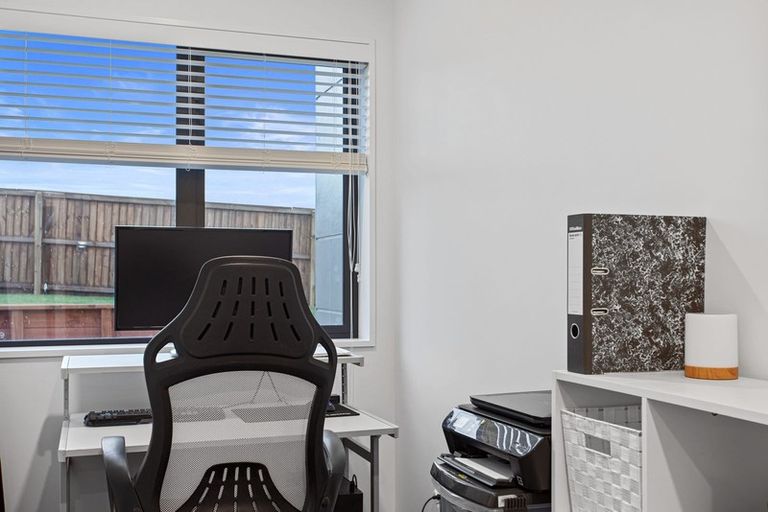 Photo of property in 34 Hawkshead Way, Westmorland, Christchurch, 8025