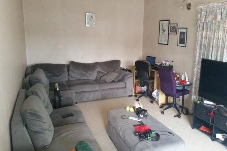 Photo of property in 5 Pinedale Place, Henderson, Auckland, 0610