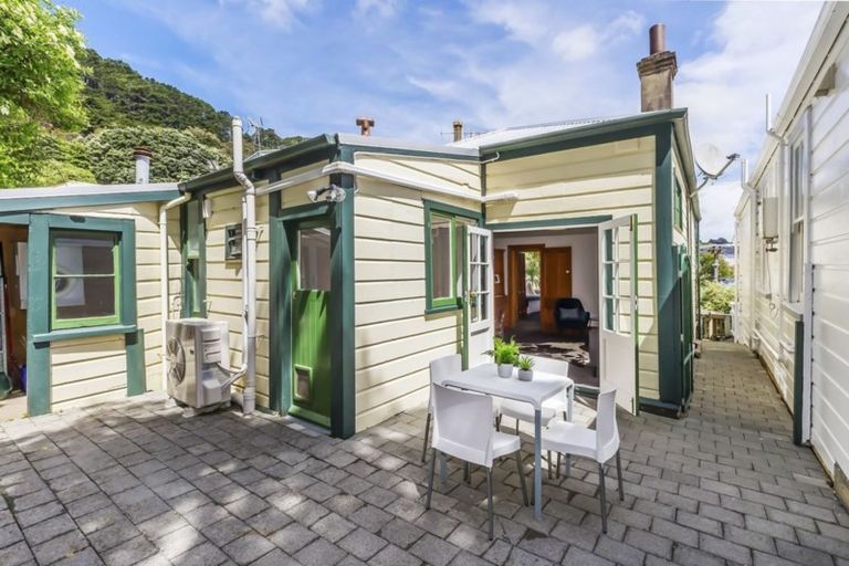 Photo of property in 131 Elizabeth Street, Mount Victoria, Wellington, 6011
