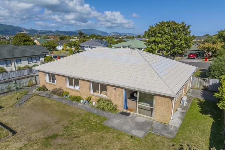 Photo of property in 3 Beachwater Grove, Paraparaumu Beach, Paraparaumu, 5032