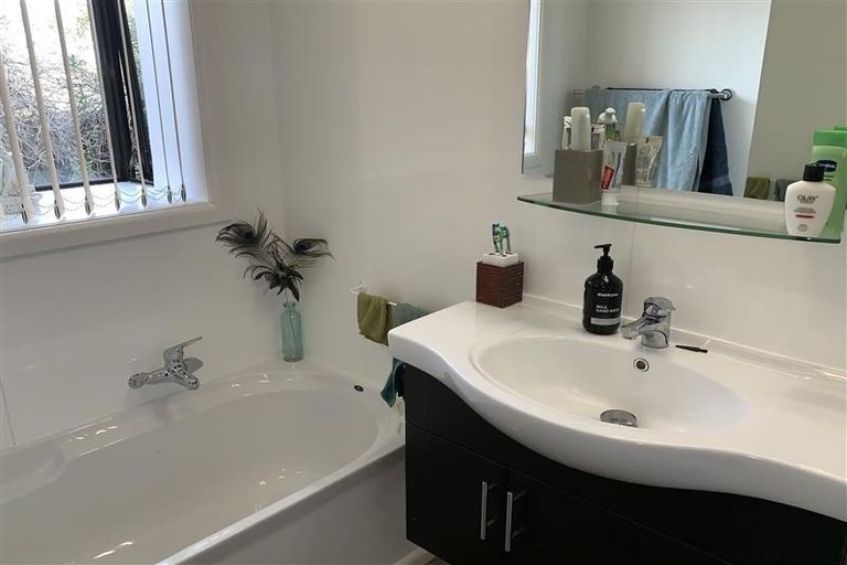 Photo of property in 47 Appleby Crescent, Burnside, Christchurch, 8053