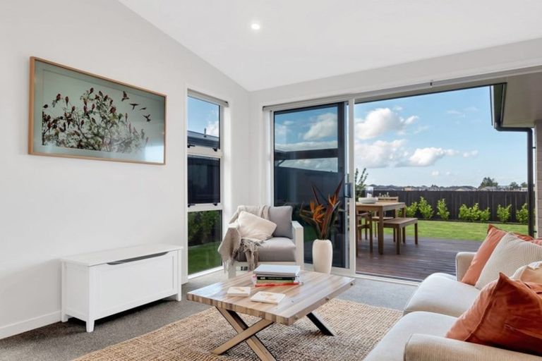 Photo of property in 131 Penetaka Heights, Pyes Pa, Tauranga, 3112