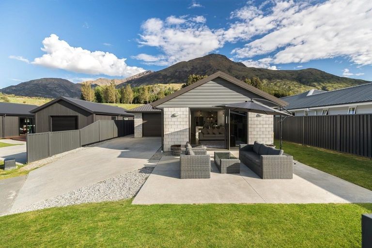 Photo of property in 26 Violet Way, Lower Shotover, Queenstown, 9304